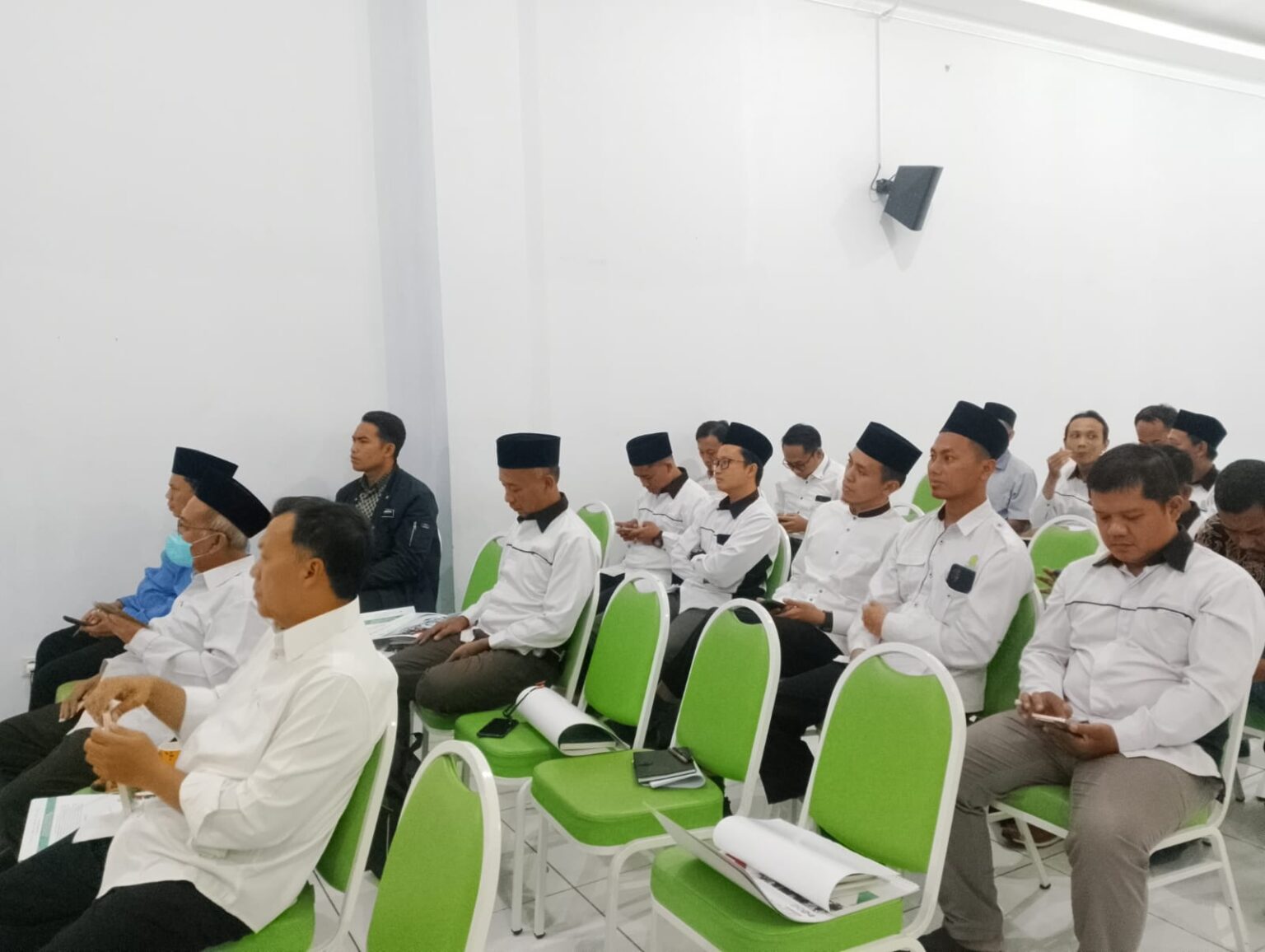 Media Dan Substansi Pembelajaran Tema Fokus Rapat Dosen Fakultas