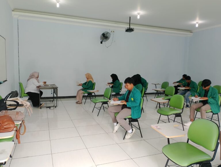 Suasana Ujian di Ruang Perkuliahan2