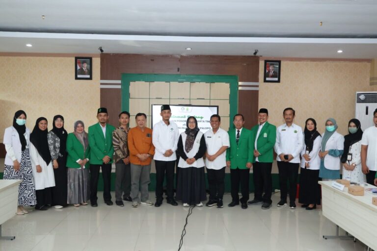 Kunjungan Klinik IAIN Ponorogo ke Klinik IAIN Palopo